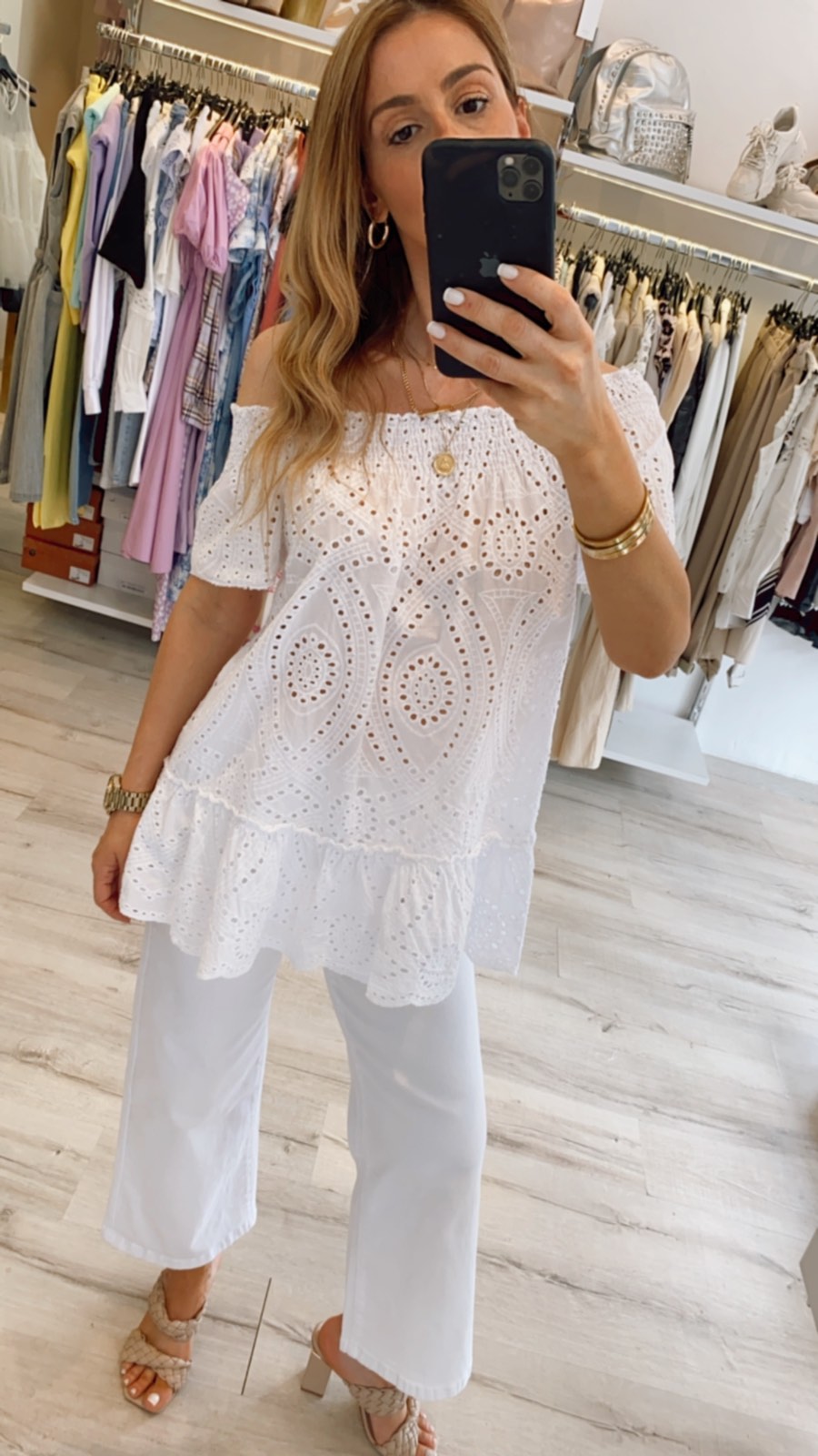 White blouse with lace OneSize